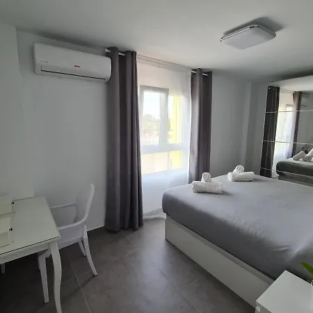 Modern 3 Bedroom Luxury In * トレモリノス