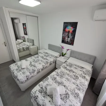 Apartamento Modern 3 Bedroom Luxury In